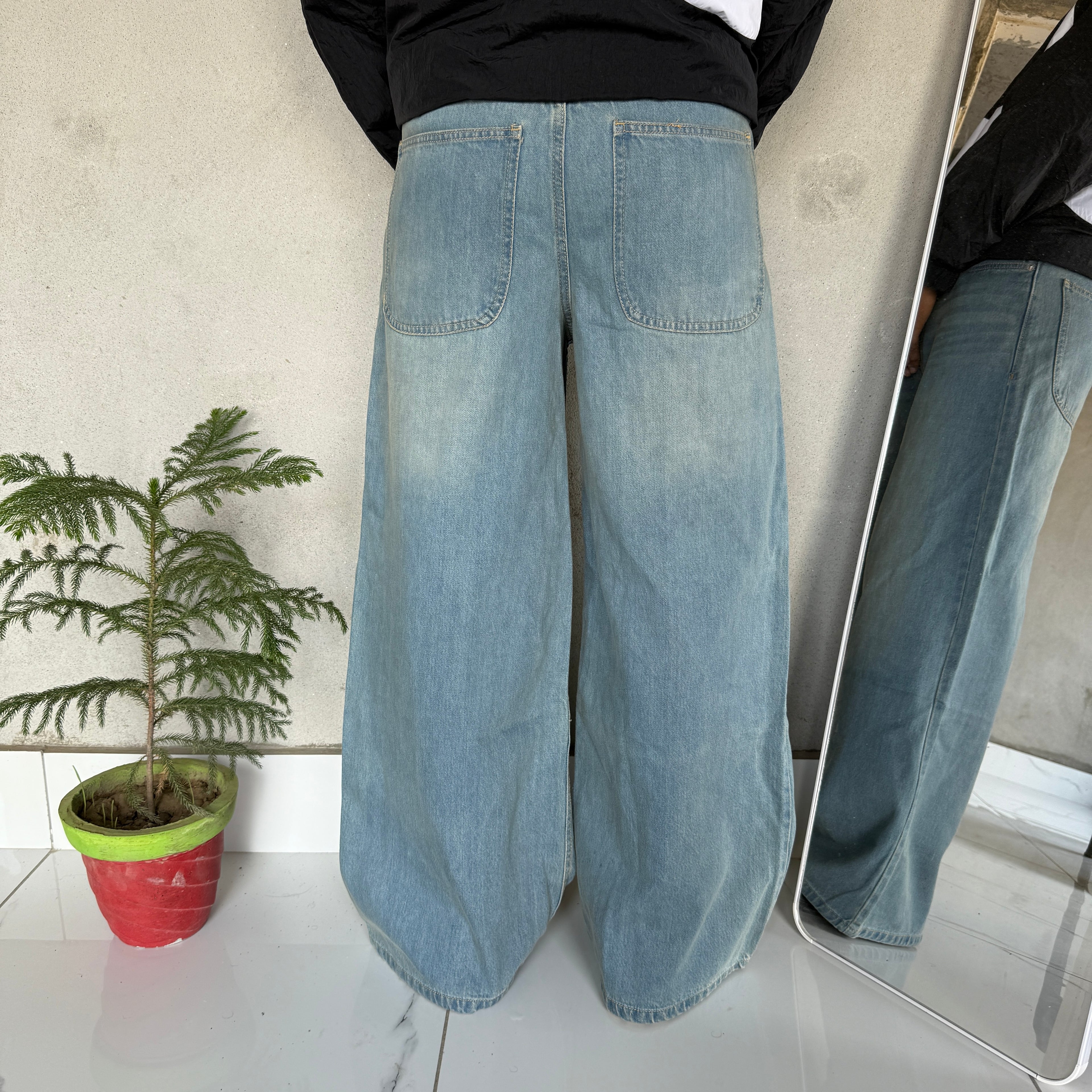 LIGHT BLUE VINTAGE DENIM